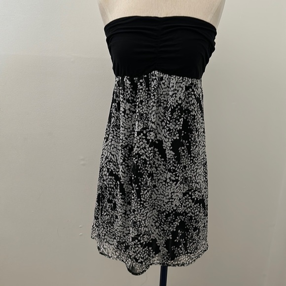 Express Strapless Dress MEDIUM - Picture 1 of 4